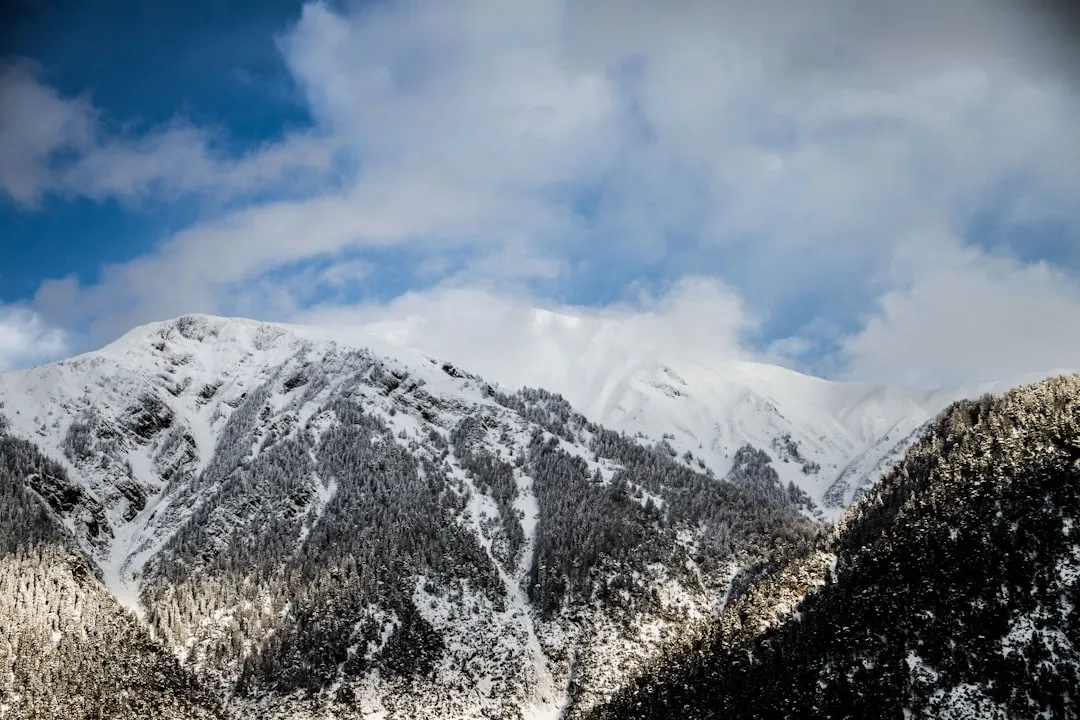 Photo Alpine peaks
