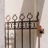 Photo symbolism ornament gates peasant